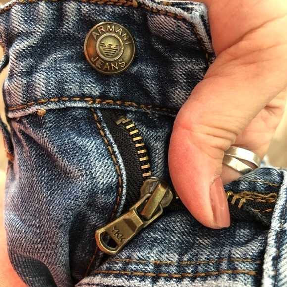 Armani Jeans Vintage Men’s jeans size 29 in great condition - Picture 12 of 13